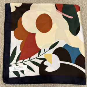 Lenço Acetinado Floral