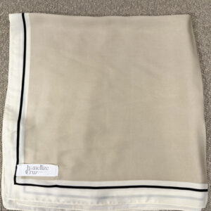 Lenço Acetinado Nude